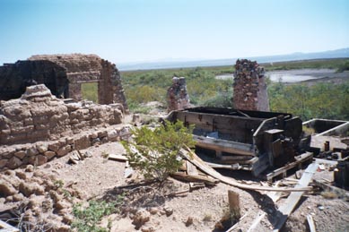 lots of mining machinery remains